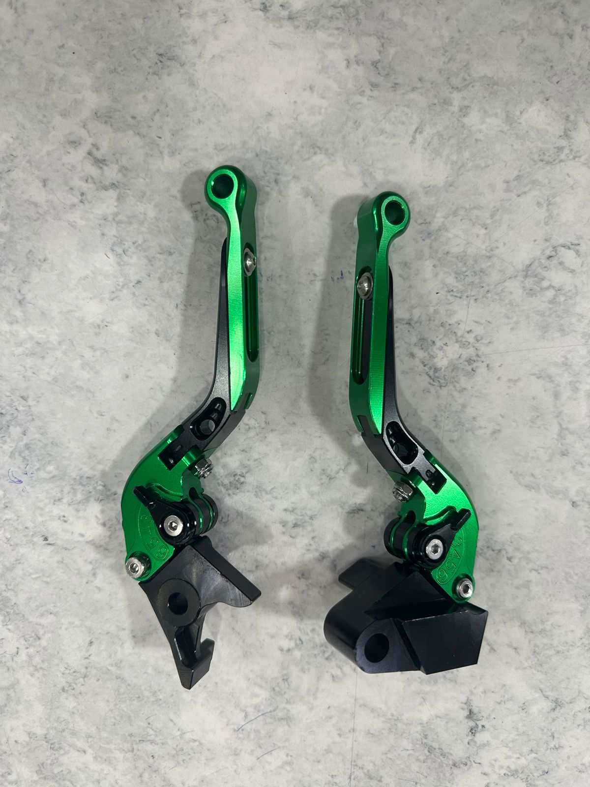 Motocycle Brake Clutch Levers Set Foldable Brake Levers Extendable with Z Logo Compatible with Kawasaki Z900 Z 900 (Green)