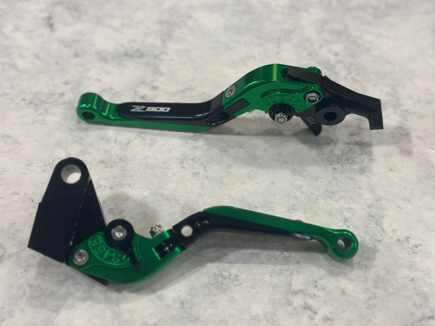 Motocycle Brake Clutch Levers Set Foldable Brake Levers Extendable with Z Logo Compatible with Kawasaki Z900 Z 900 (Green)