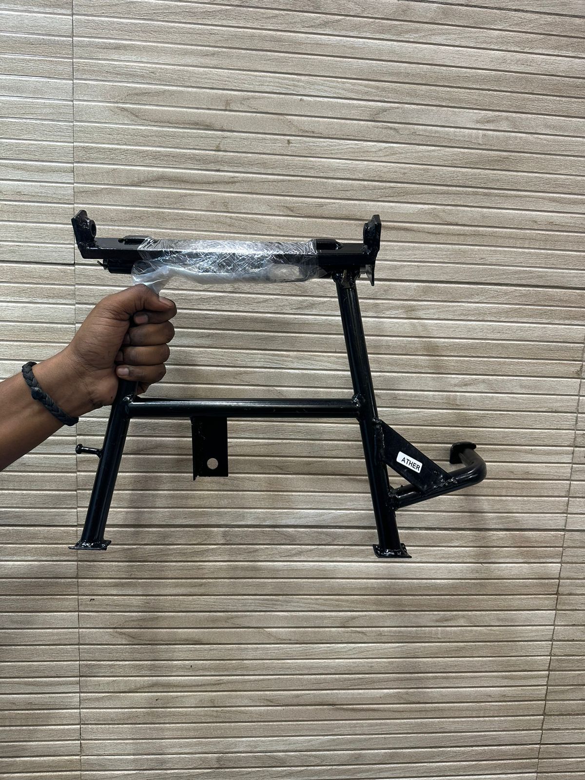 ATHER Scooter 450X & 450 Plus ELECTRIC SCOOTY CENGTER STAND BLACK