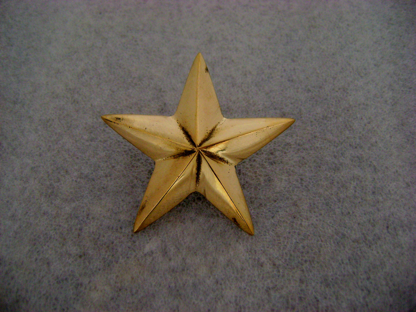 Star in brass universal for all bikes and cars