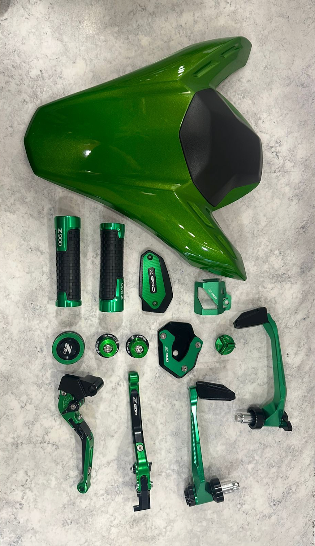 Combo of Kawasaki Z900 Accessories Rear Seat Cowl ,engine oil cap bolt , Lever Clutch, Handle Grip,hand guard / lever guard Front and Rear Brake Fluid Cover, Disc Oil Cap, Bike Side Stand Extender with Z900 Logo Complete 10 Items (Green)