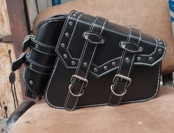 Harley style bag for Royal Enfield classic electra standard reborn.