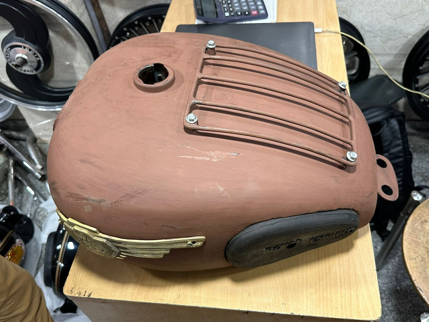 Vintage style g2 model Royal enfield tank 18 to 20 litters for classic electra standard with brass monogram knee pad and grill