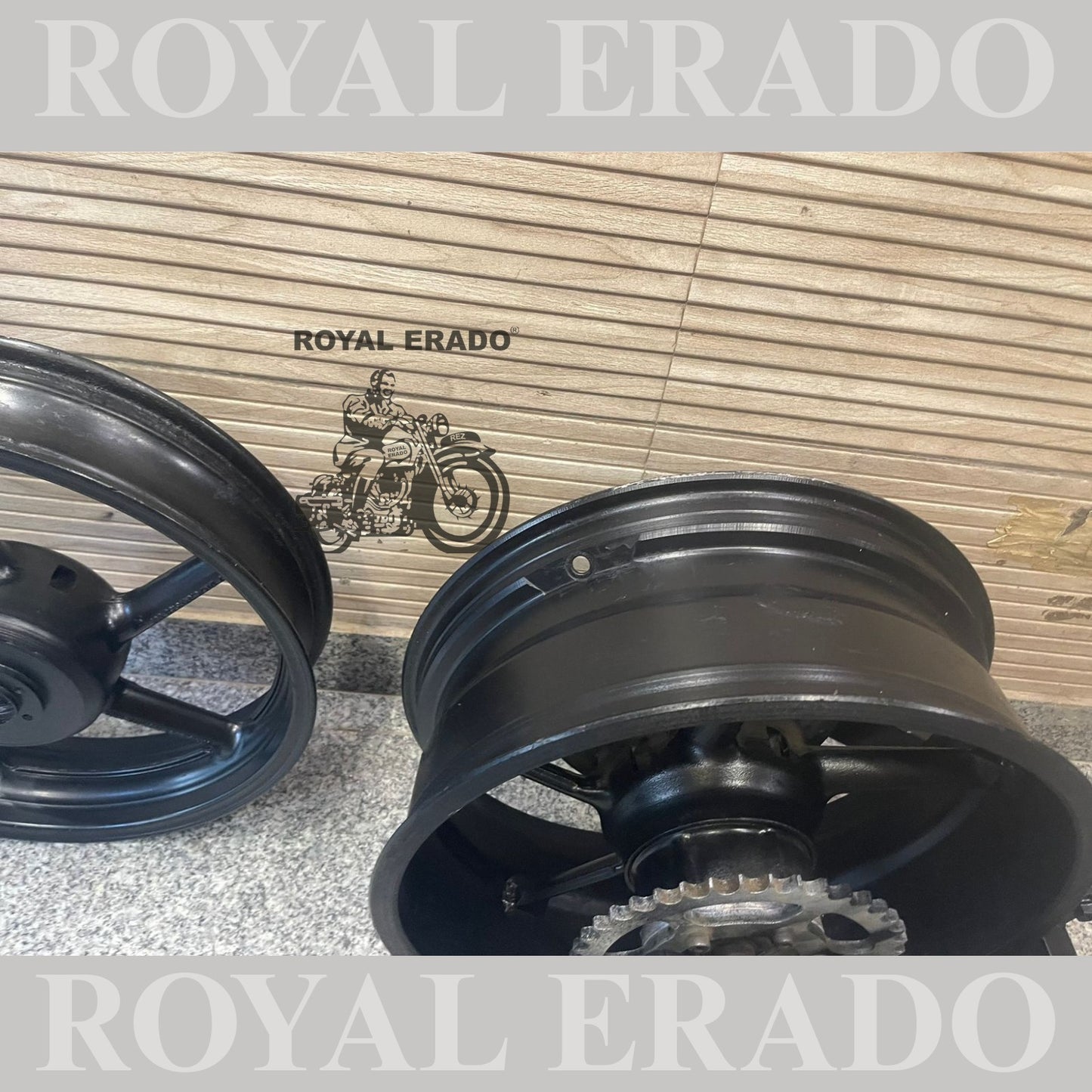 Rear alloy with rear swing arm suspension and rear disc to modify Royal Enfield Classic Electra or Standard to bobber or chopper for rear 200 number tyre