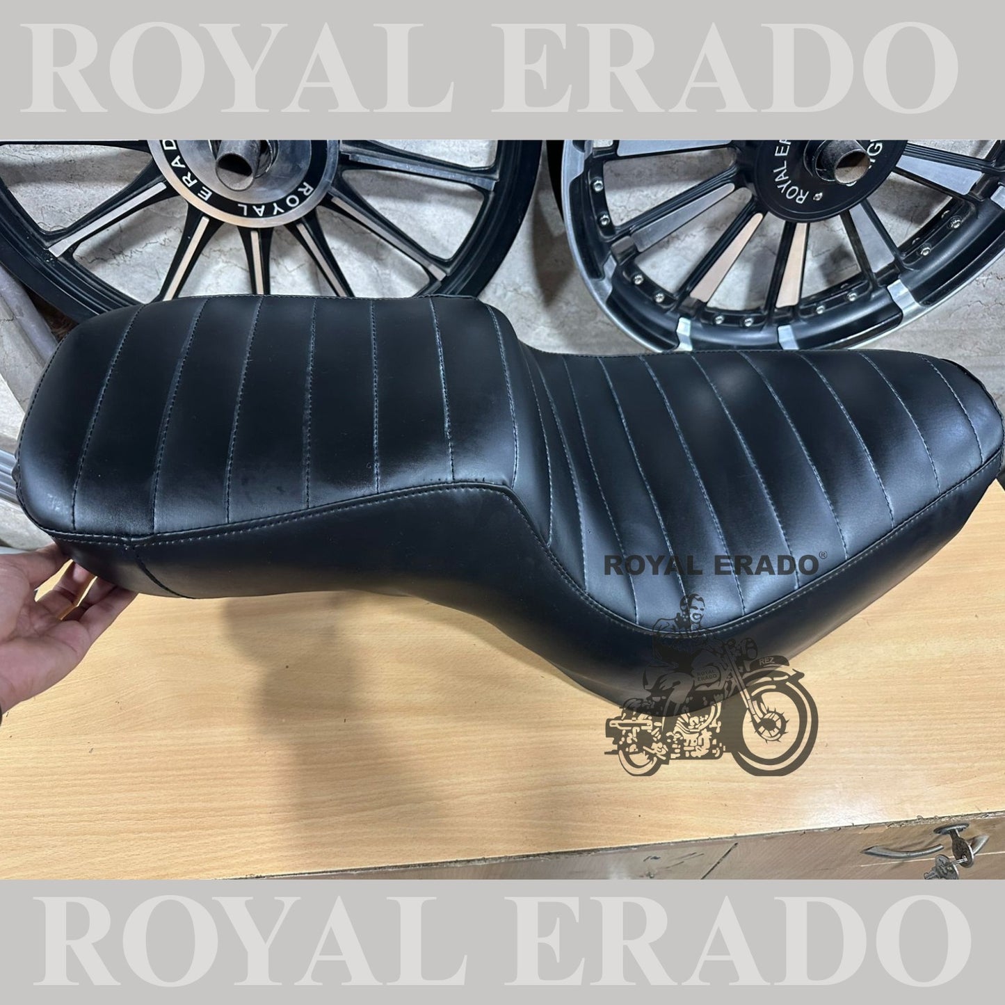Royal Enfield Standard Battalion Reborn Classic Electra Standard single seat comfortable in black