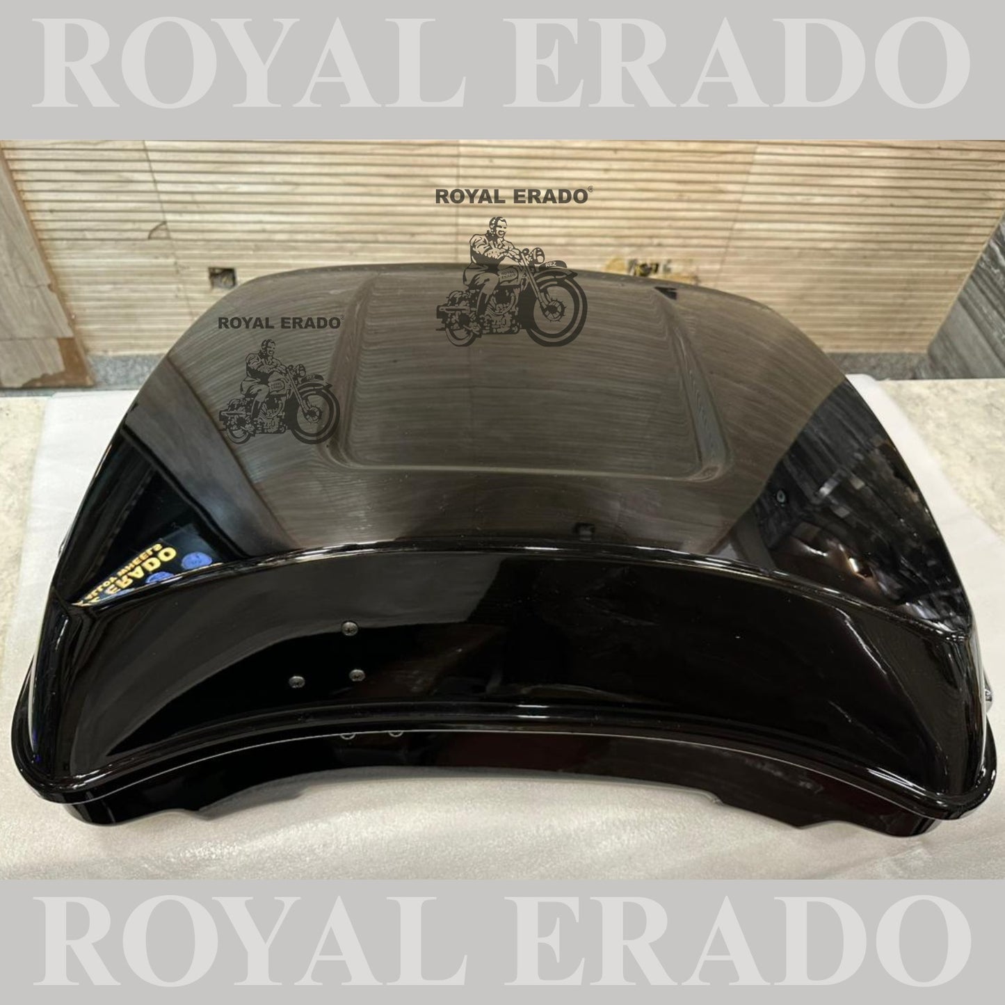 Harley Davidson style top box for all bikes Royal Enfield Super Meteor 650 fab bob and other cruiser bikes