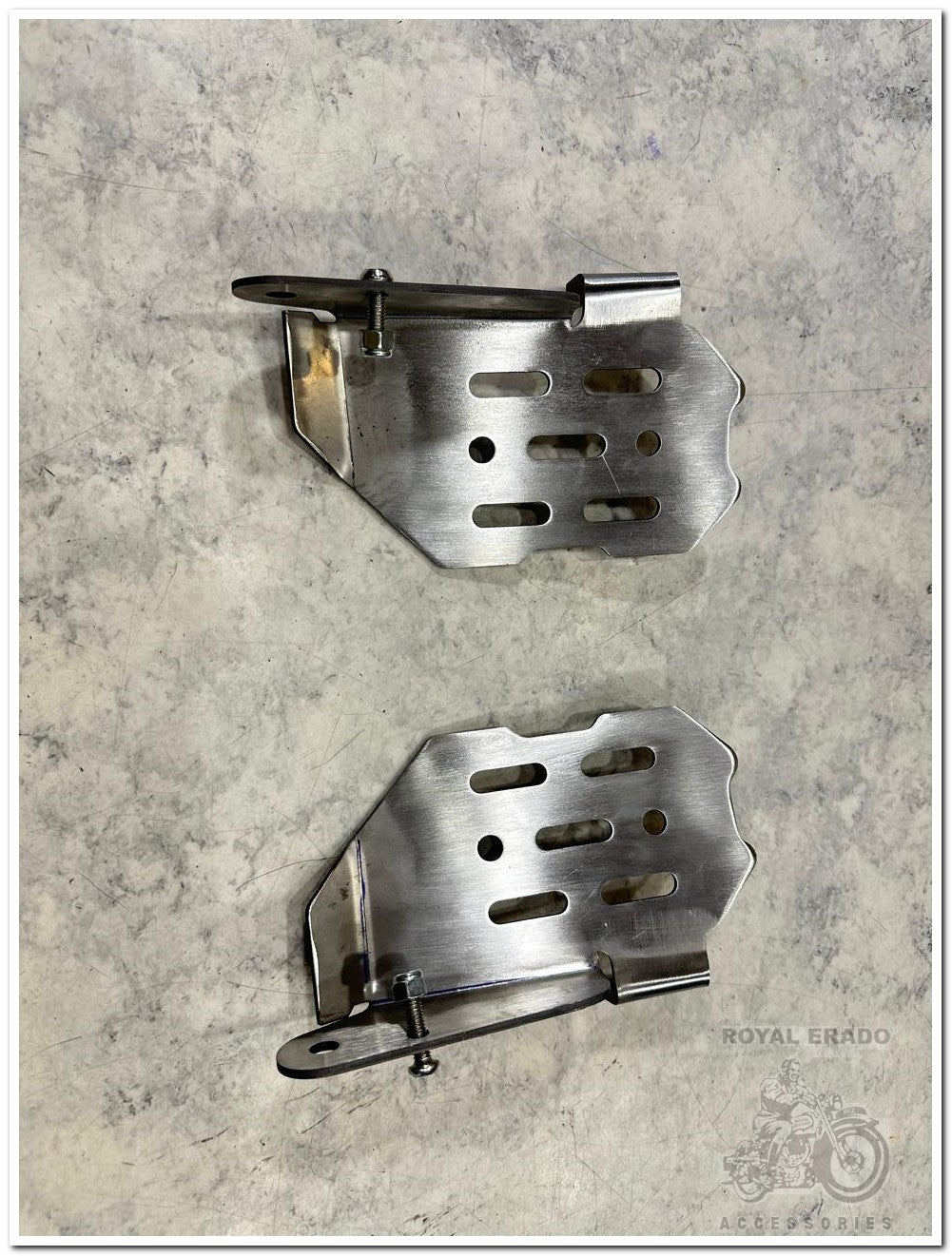 Royal enfield continnetal gt 650 and interceptor 650 footrest footpad in stainless steel