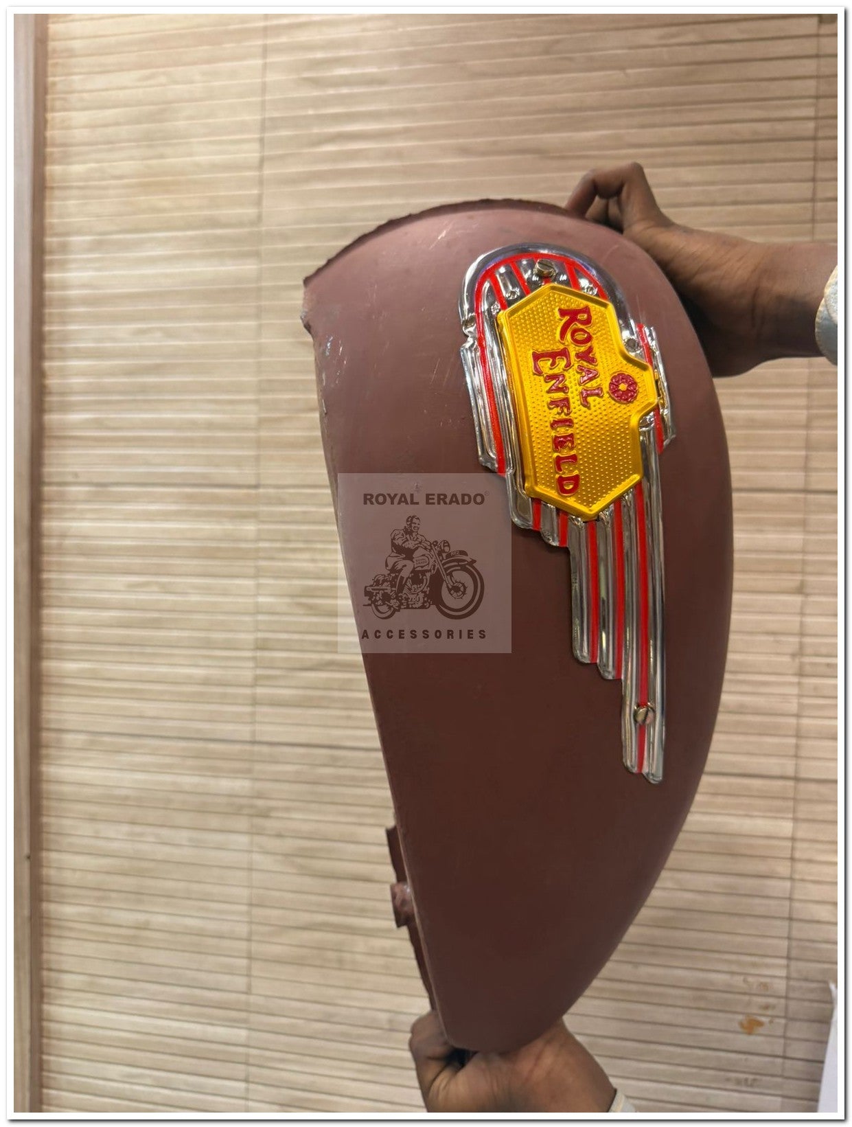 Royal Enfield tank for Classic Electra Standard BS-3 BS-4 in 14 liters with tank monogram to give old model vintage g2 1962 old model bullet 350 cast iron engine CI engine look to bike