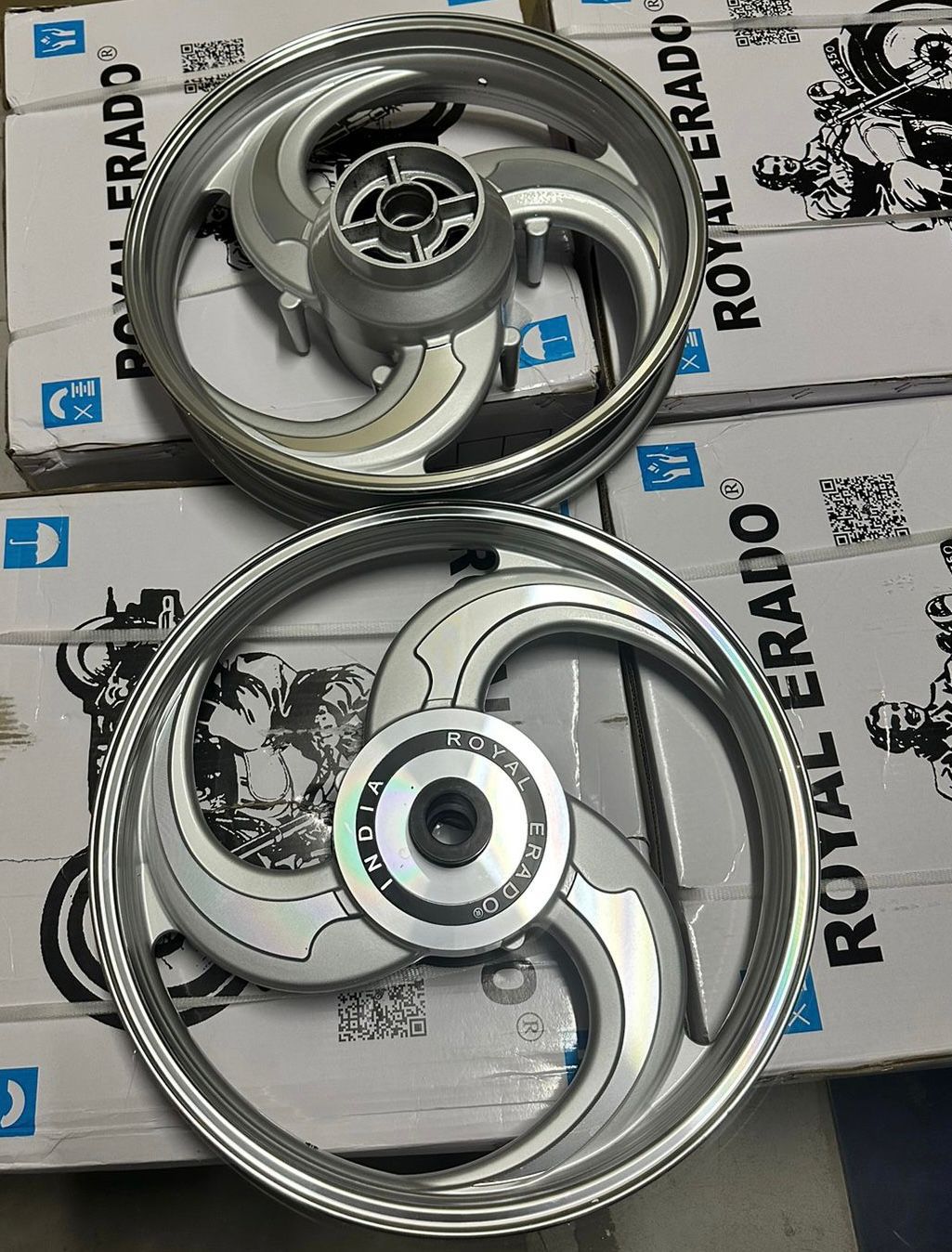 ROYAL ERADO TALWAR SILVER & CHROME CNC ALLOY FOR  ROYAL ENFIELD REBORN CLASSIC SINGLE DISC & STANDARD AFTER 2023 MODEL SINGLE DISC