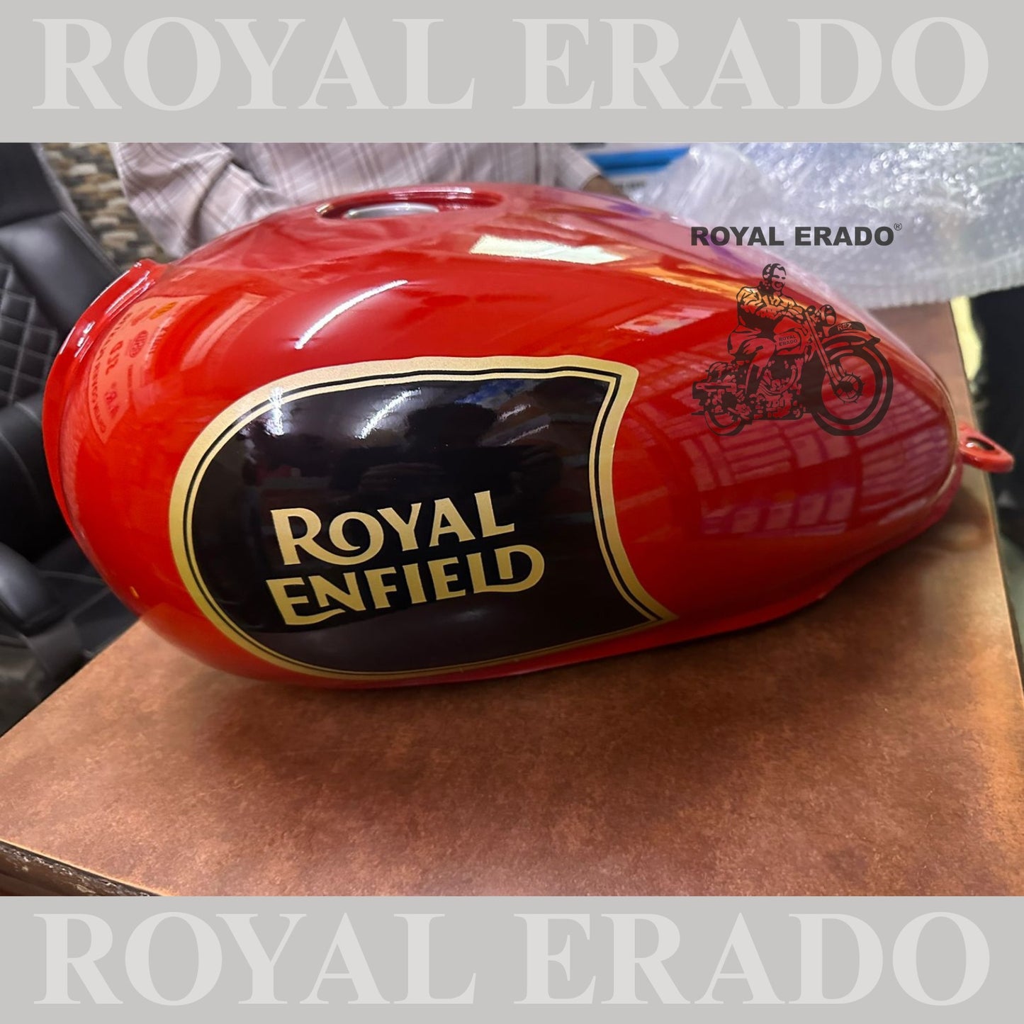Royal Enfield Classic 350cc tank from 2013 to 2020 in red.